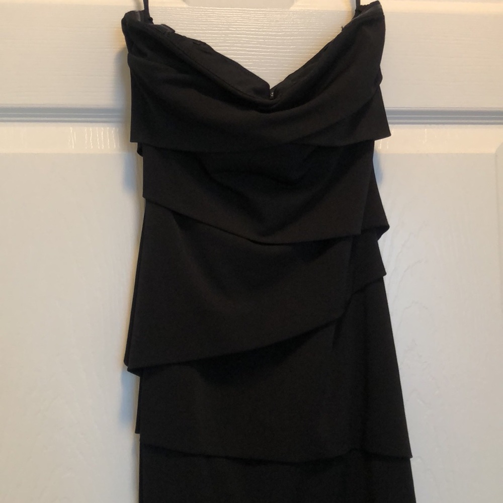 Whitehouse black market black dress